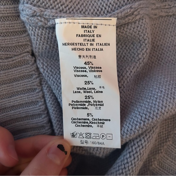 brandy melville leigh sweater - Picture 5 of 7